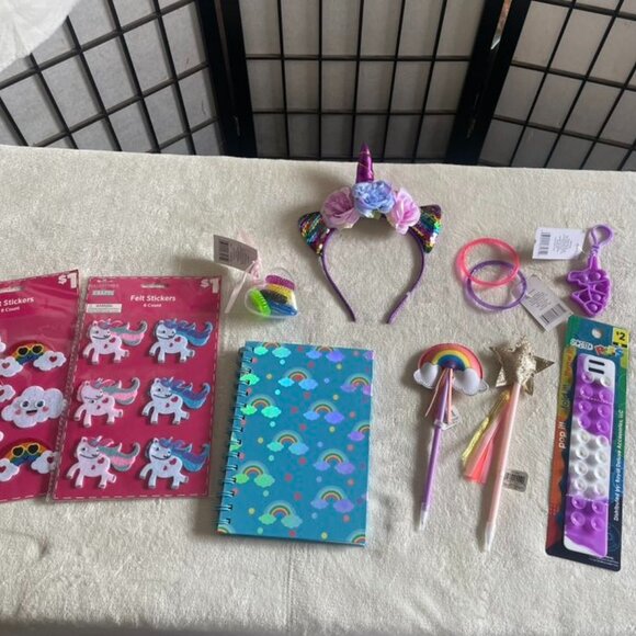 NWT Girls Bundle Notebook Pens Hair Accessories Etc. - Picture 2 of 11